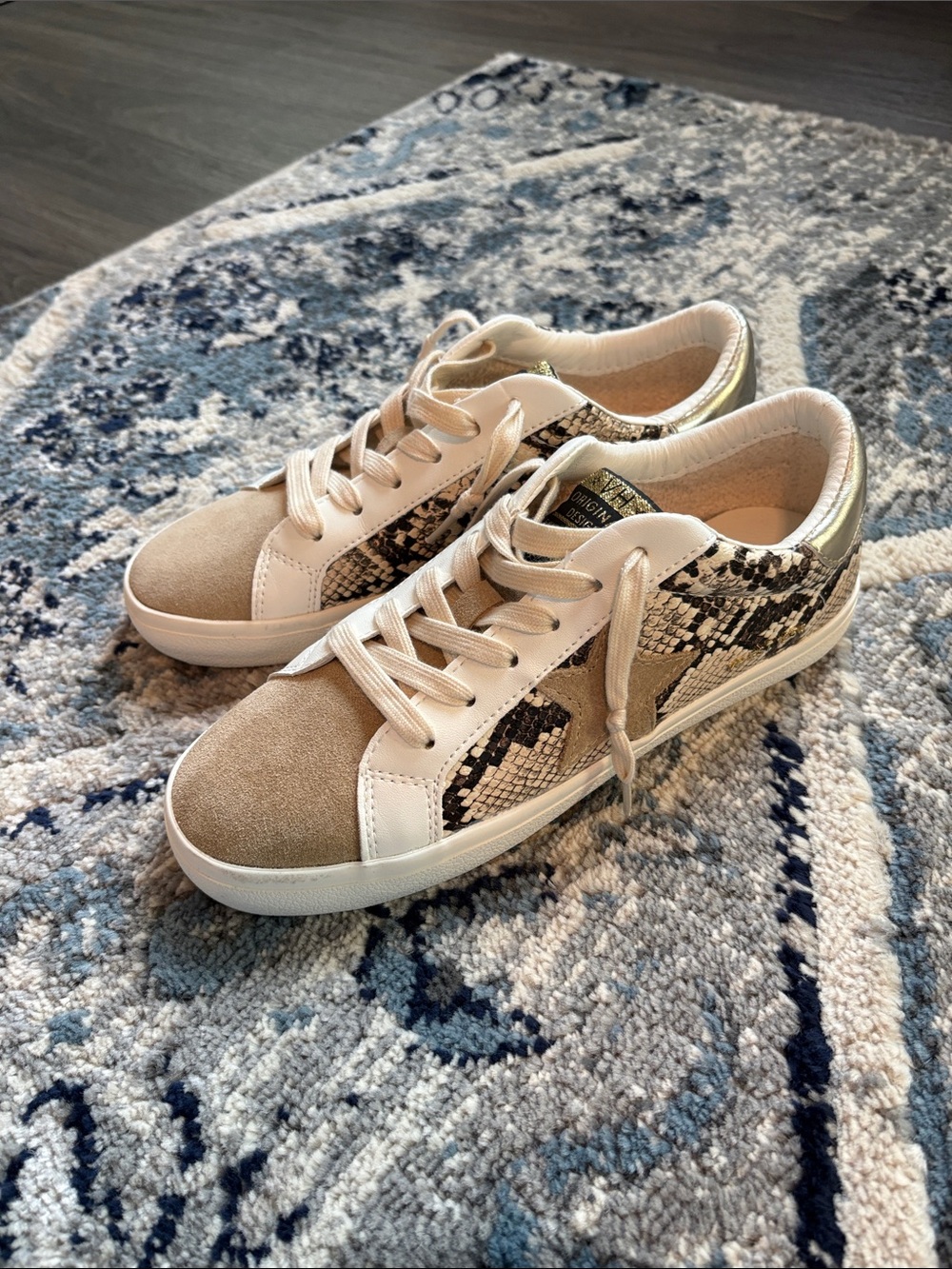 NWOT Vintage Havana Marianna Sneakers- Size 7.5